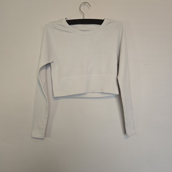 aerie Tops - Offline by aerie White Cropped Long Sleeve Athletic Top